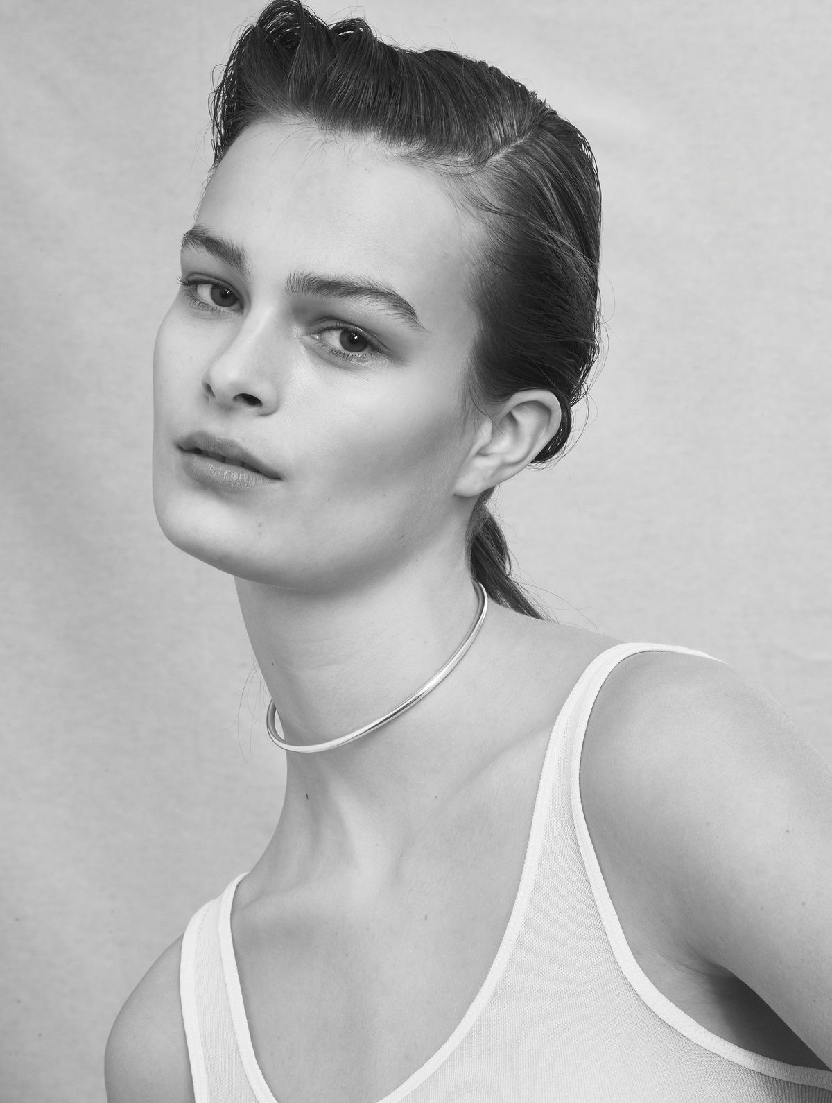 Retrato con collar rígido de la colección Berlín